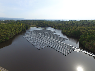 四十九新池水上太陽光発電所