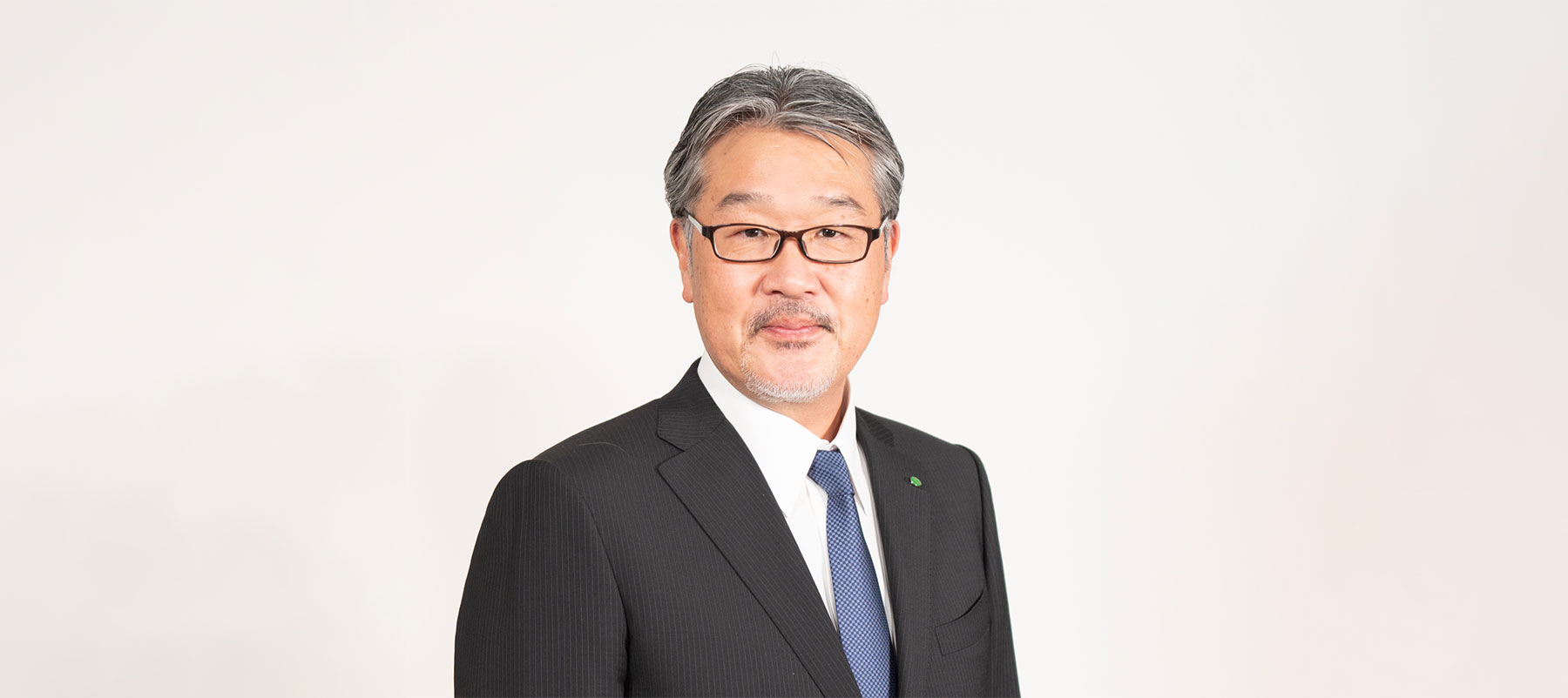 <span>トップメッセージ</span>楽しい社会の<br>実現のために