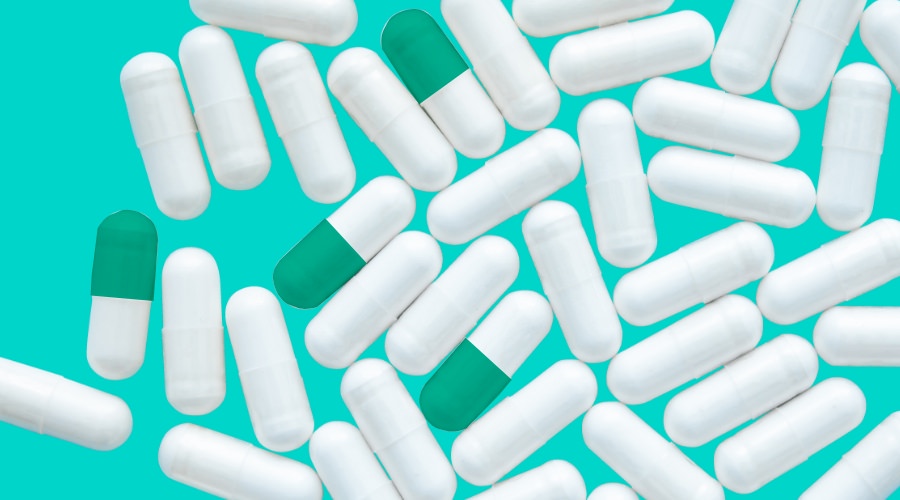 <span class="tit">MEDICAL</span><br><span class="tit">AND</span><br><span class="tit">PHARMA-</span><br><span class="tit">CEUTICALS</span><span>医療・医薬品</span>